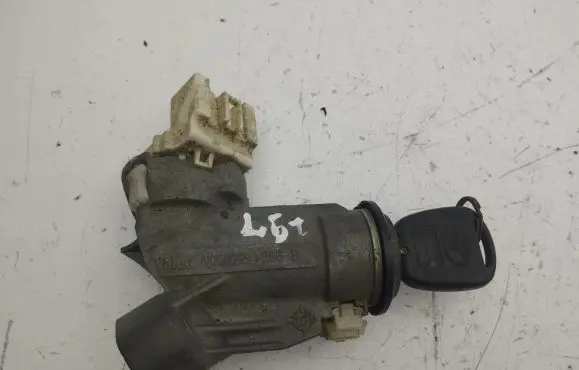 Toyota Yaris Ignition lock N0502241256