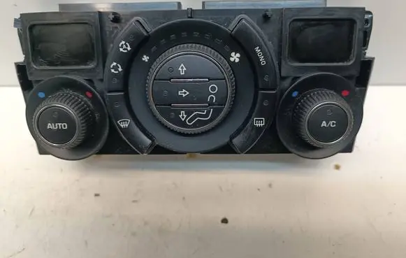 Peugeot 3008 I Climate control unit 96738320XT