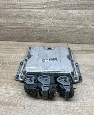 Peugeot 307 Engine control unit/module 9647472780 0281011081