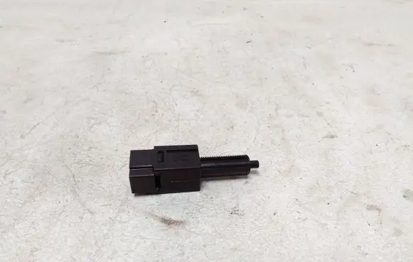 Nissan Juke I F15 Brake pedal sensor switch 1628H