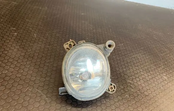 Volkswagen PASSAT CC Front fog light 89205622 8T0941700