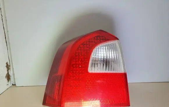 Volvo V70 Rear/tail lights 30698983