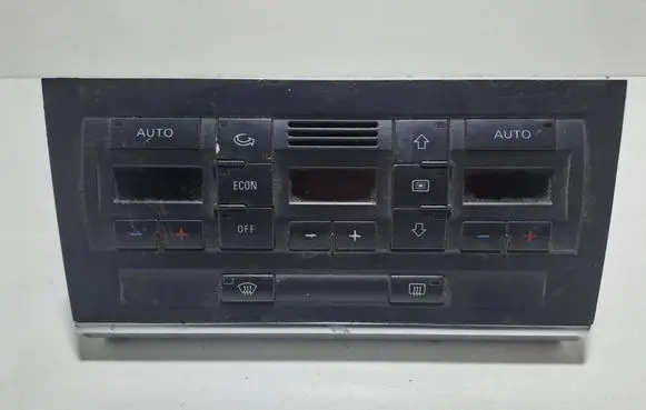 Audi A4 S4 B7 8E 8H Climate control unit 8E0820043