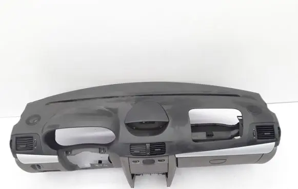Renault Thalia II Dashboard 8200697693