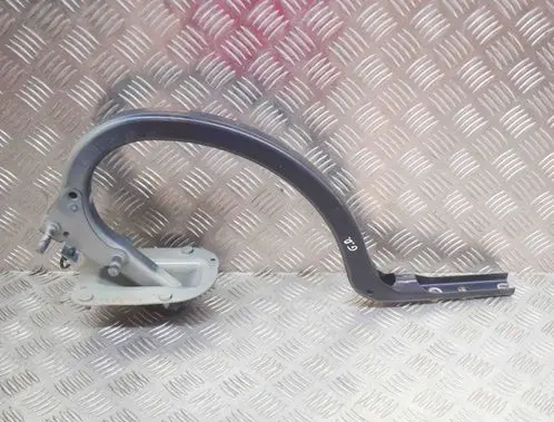 Tailgate/trunk/boot hinge