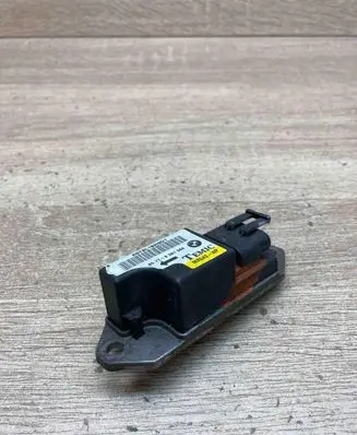 BMW 3 E46 Airbag deployment crash/impact sensor 8381564