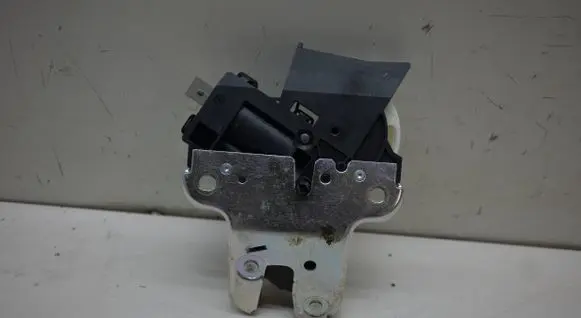 Audi A4 S4 B8 8K Tailgate/trunk/boot lock/catch/latch 4F5827505D