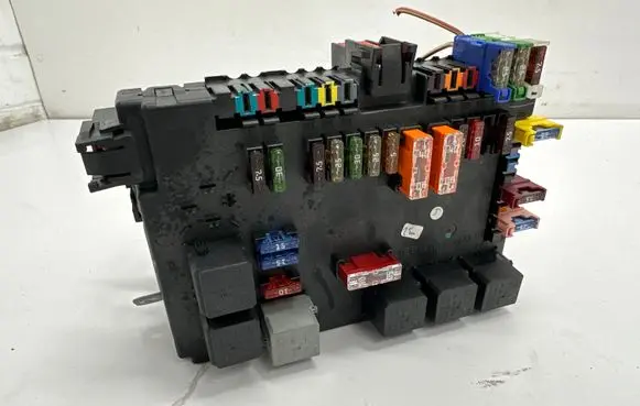 Mercedes-Benz S W221 Fuse module A2219006902