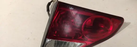 Toyota Avensis Verso Tailgate rear/tail lights