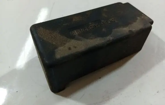Mercedes-Benz 100 W631 Fuse box cover 0005454145