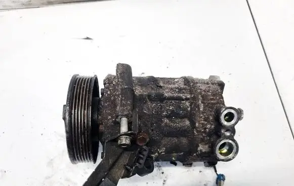 Opel Insignia A Air conditioning (A/C) compressor (pump) P13232307
