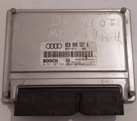 Audi A4 S4 B6 8E 8H Engine control unit/module 8E0909557A 26SA7966 0261207286