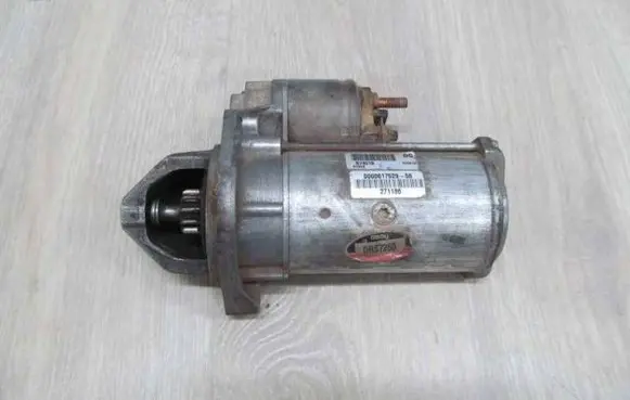 Mercedes-Benz Vito Viano W639 Starter motor 674519 40738