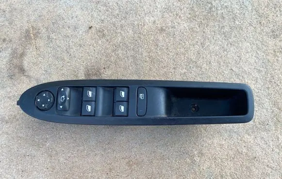 Citroen C4 II Electric window control switch 96657050ZD 30170381