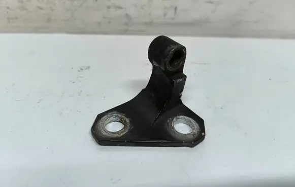 Volkswagen PASSAT B6 Front door upper hinge 3C0831401D