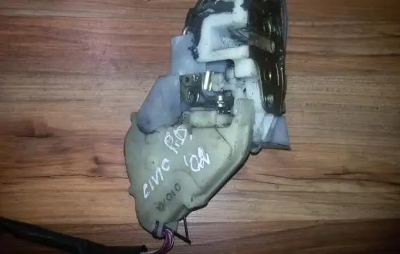Honda Civic Front door lock