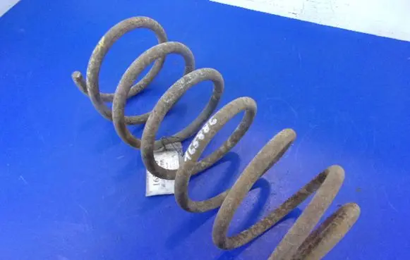 Volkswagen Jetta II Front coil spring