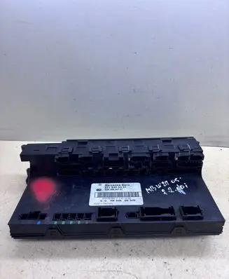 Mercedes-Benz E W211 Fuse module 5DK00804727 2115455301 929248