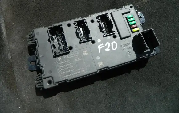 BMW 1 F20 F21 Central body control module 9298960