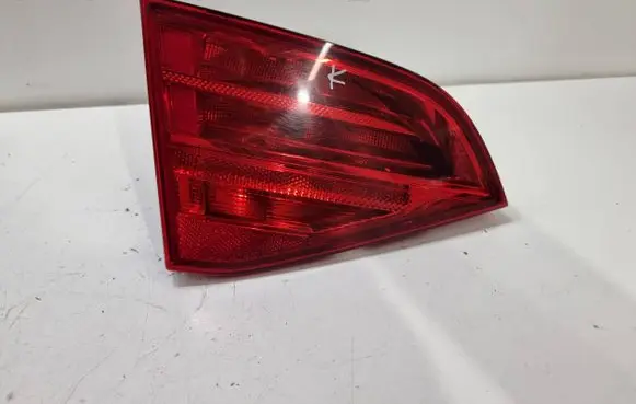 Audi A4 S4 B8 8K Tailgate rear/tail lights 221109 8K9945093