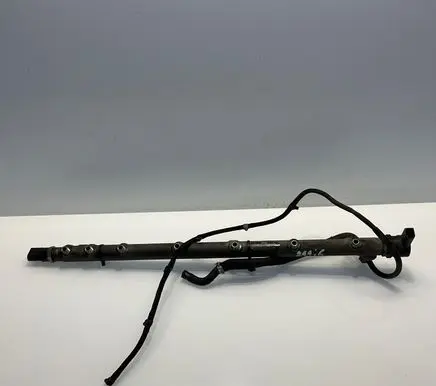 Mercedes-Benz E W211 Fuel main line pipe A6110780449 0281002494 11251030