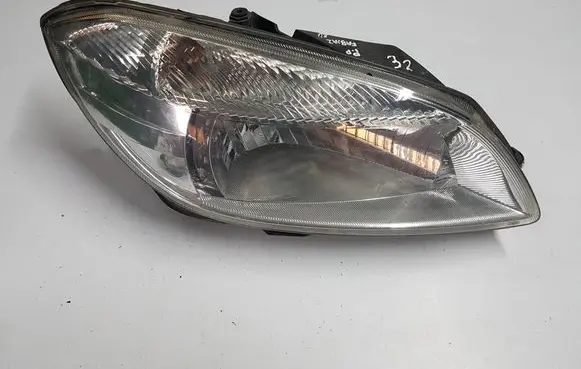 Skoda Fabia Mk2 (5J) Headlight/headlamp 
