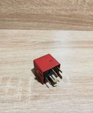 BMW 3 E36 ABS relay 1393404