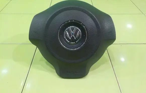 Volkswagen Scirocco Steering wheel airbag 5K0880201P