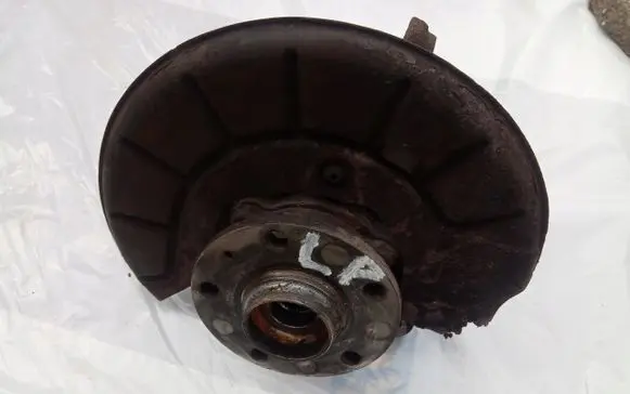 Audi A3 S3 8P Front wheel hub