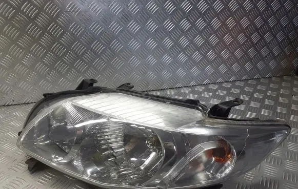 Toyota Corolla E140 E150 Headlight/headlamp