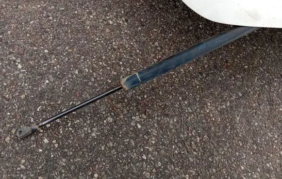 Ford Galaxy Tailgate/trunk strut/damper