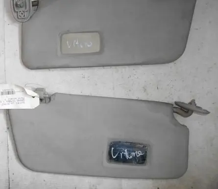 Suzuki Grand Vitara I Sun visor