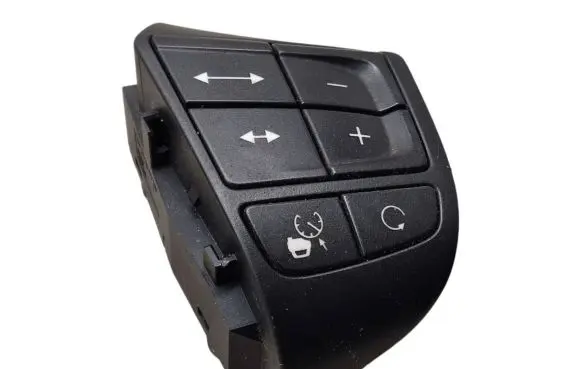 Volvo S80 Steering wheel buttons/switches 31334458