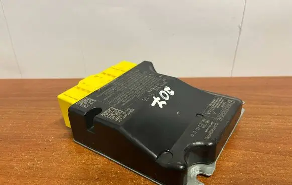 Mercedes-Benz E W213 Airbag control unit/module A2139007105 2139028202