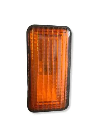 Volkswagen PASSAT B3 Front fender indicator light 357949117