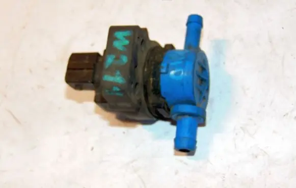 Mercedes-Benz E W210 Fuel tank valve A0004705593 0004705593 A0004705493