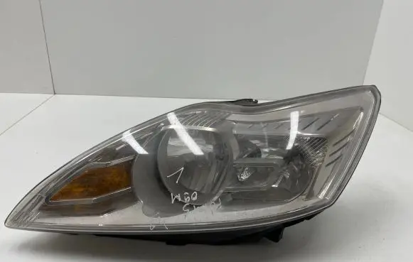 Ford Focus Headlight/headlamp 8M5113W030BE