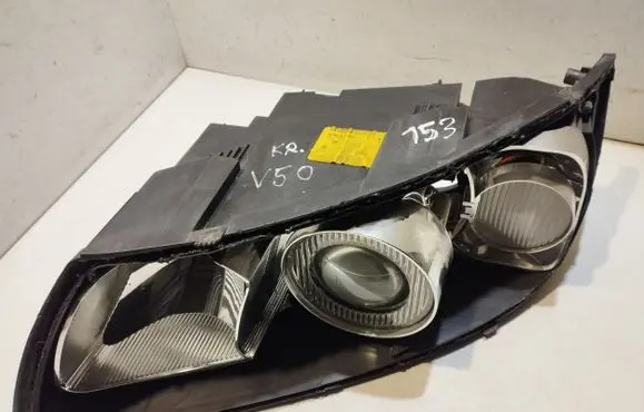 Volvo V50 Headlight part 30698648 0301198203