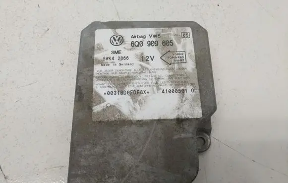 Skoda Octavia Mk1 (1U) Airbag control unit/module 6Q0909605