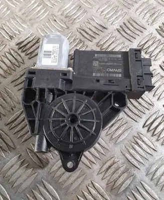 Volvo S60 Rear door window regulator motor 31674760 P10131382