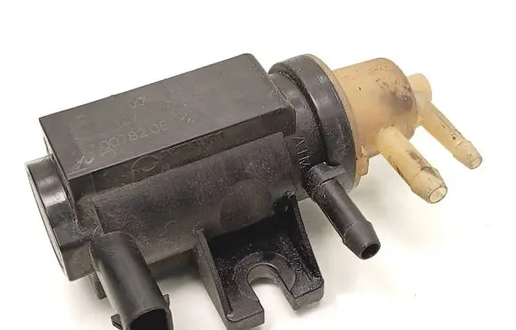 Mercedes-Benz C W205 Valve vacuum A0091533128