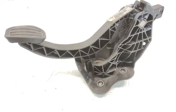 Citroen C4 II Picasso Clutch pedal 9676721680 004101