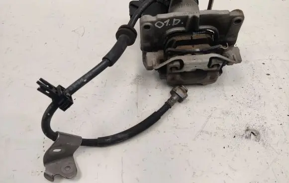 Chrysler Pacifica Rear brake caliper 116RH 6426246