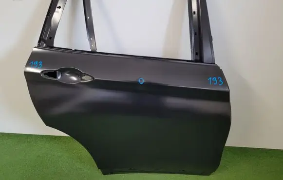 BMW X1 F48 F49 Rear door 7461352 41007461352