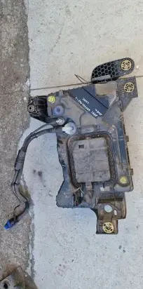 Opel Grandland X AdBlue liquid reservoir P1002560 P1002559