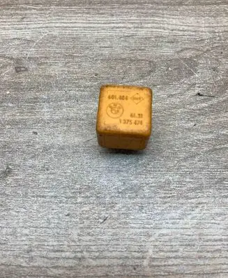 BMW 3 E30 Other relay 1375474 601484