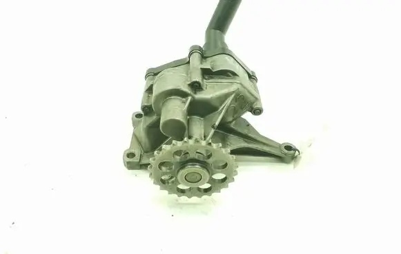 Mercedes-Benz Vito Viano W638 Oil pump A6061810801