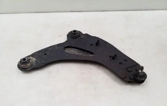 Nissan Primastar Front lower control arm/wishbone