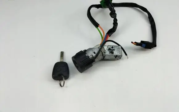 Citroen C3 Ignition lock N0501413