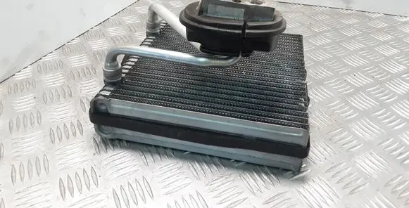 Volkswagen Golf VI Air conditioning (A/C) radiator (interior) 1K0820679